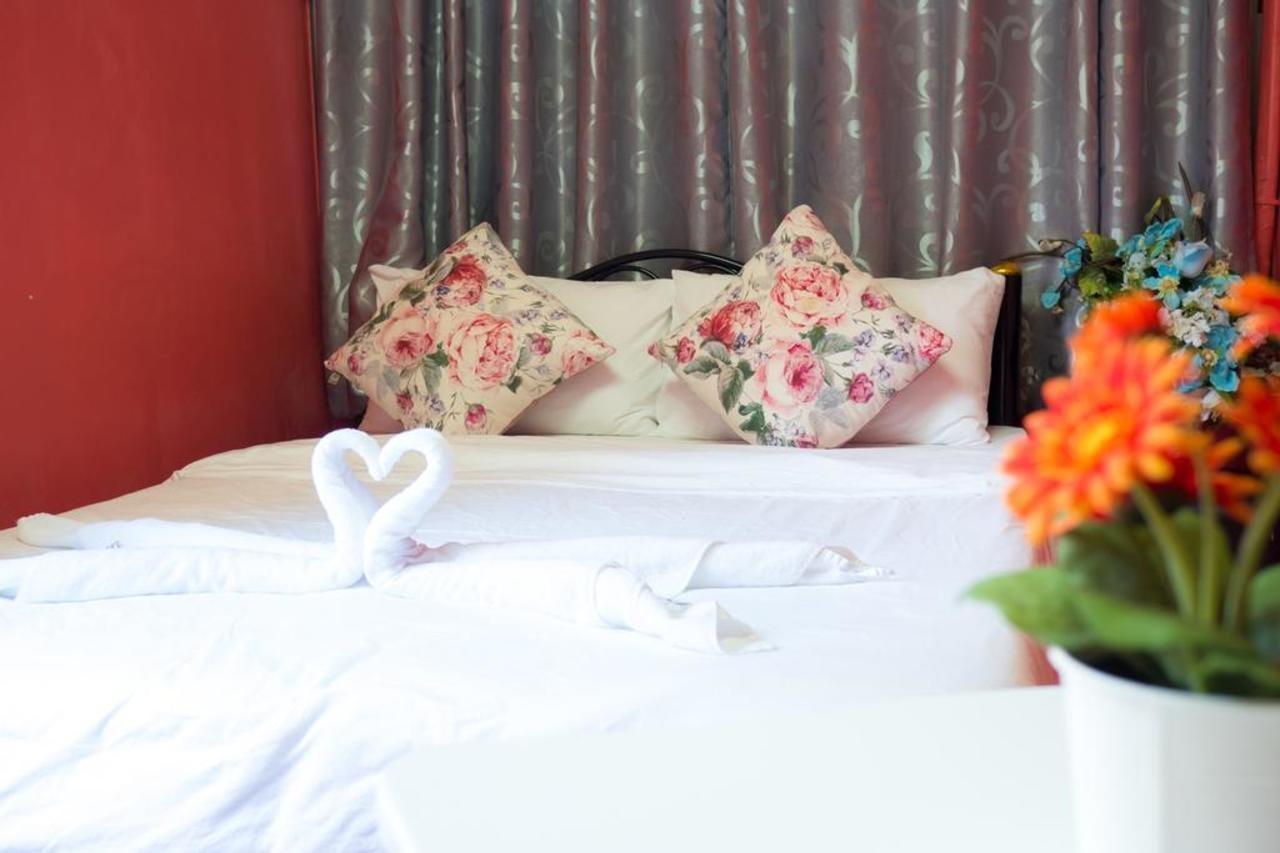 De Sky Sukhumvit Ekkamai Hotel Bangkok Luaran gambar